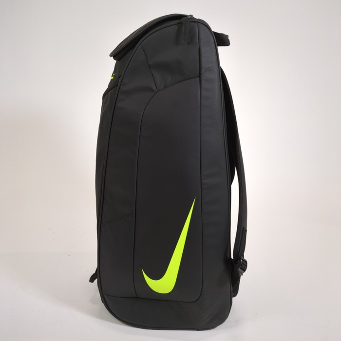 テニス　ラケットバッグ　自立型リュック ナイキ自立型コートテックラケットバッグテニスリュック生産完了品