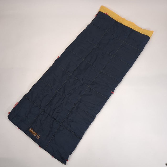 未使用 チェック柄　寝袋　 シュラフ 定番の封筒型寝袋にチェック柄が登場！大型洗濯機で丸洗いOK