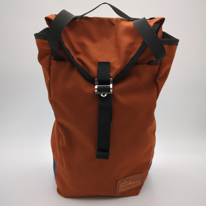 Kletterwerks ”DREI ZIP” 3ジップ バックパック Kletterwerks Drei Zip Rucksack - 21L - Black | undefined | Huckberry